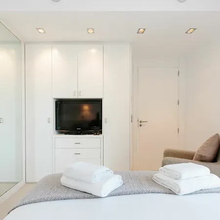 Sea Front Luxurious * 克罗姆港